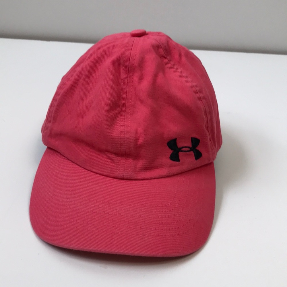Under amour, hot pink womens hat, with adjustable sizing.